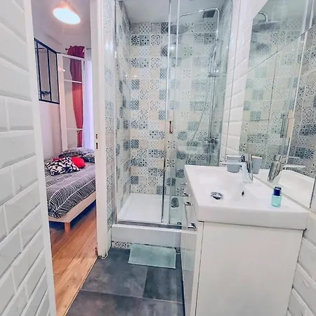 Apartment T1 Centre - Ideal Couple & Amis - Confort - Wifi - Calme - Climatisation - Coin Terrasse Nice