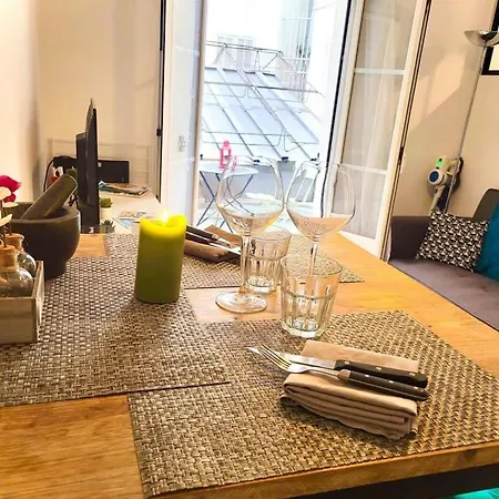 Apartment T1 Centre - Ideal Couple & Amis - Confort - Wifi - Calme - Climatisation - Coin Terrasse Nice